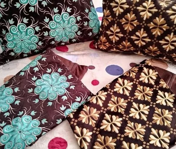 خرید روبالشتی مخمل